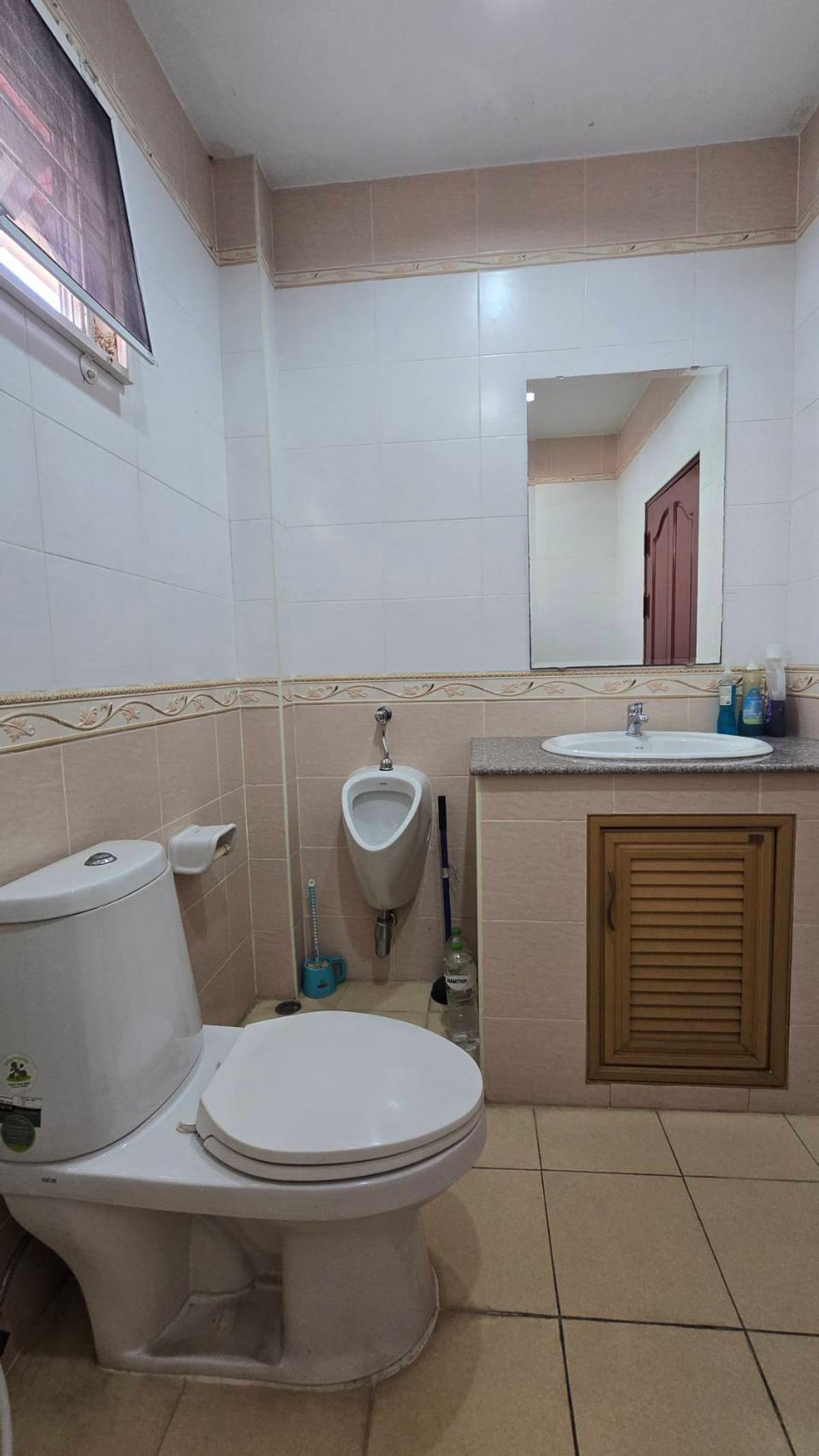 For SaleHousePathum Thani,Rangsit, Thammasat : 2-story detached house for sale, Than Mankong Village 1, Khlong Nueng, Khlong Luang, Pathum Thani, area 54.3 square wah, usable area 193 square meters, 3 bedrooms, 3 bathrooms, parking for 2 cars in the house.