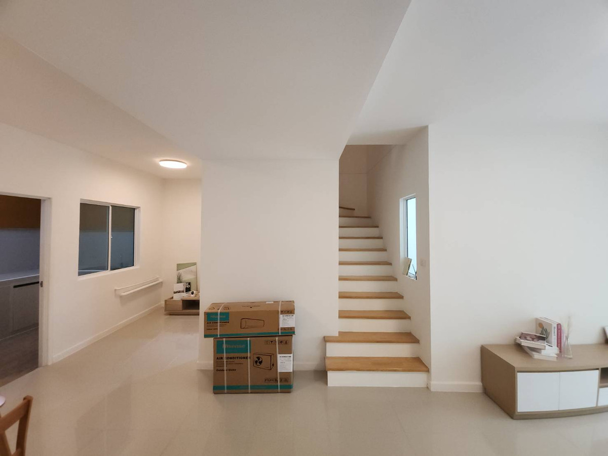 For RentTownhomeRama 2, Bang Khun Thian : Townhome for rent, Pruksa Ville 53/2, near Lotus Rama 2, only 8 minutes.