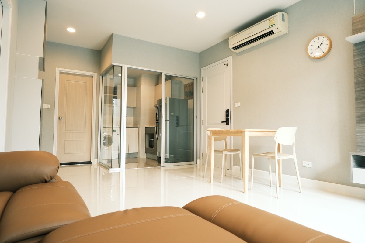 For RentCondoNawamin, Ramindra : 👁️Condo for rent, corner room, Chambers Ramintra, 2 bedrooms, 2 bathrooms, size 78 sq m, 2 car parking spaces, newly renovated.