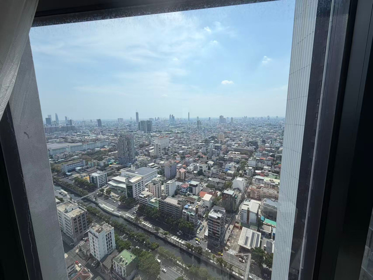 ให้เช่าคอนโดสาทร นราธิวาส : KnightsBridge Prime Sathon 37ตรม คอนโดลอฟท์ ให้เช่าเพียง 21000thb！