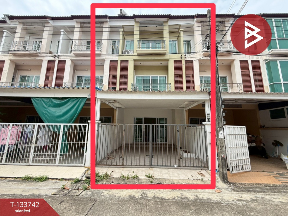 ขายทาวน์โฮมสมุทรปราการ สำโรง : ขายทาวน์เฮ้าส์ หมู่บ้านธนาภิรมย์ ศรีนครินทร์-วงแหวน (Tanapirom Srinakarin) สมุทรปราการ