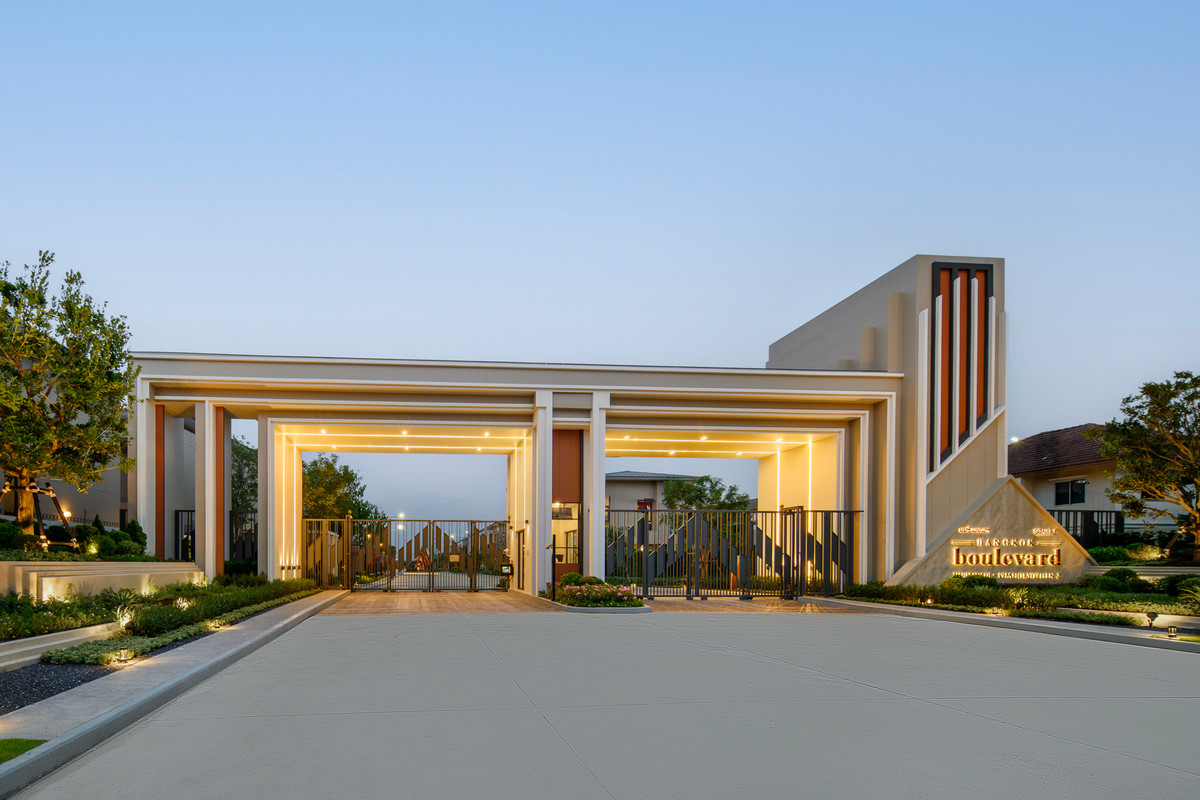 ขายบ้านปทุมธานี รังสิต ธรรมศาสตร์ : บ้านหรู⭐️ 𝐁𝐚𝐧𝐠𝐤𝐨𝐤 𝐁𝐨𝐮𝐥𝐞𝐯𝐚𝐫𝐝 𝐏𝐚𝐮𝐬𝐞 วิภาวดี–พหลฯ ดีไซน์ใหม่พร้อมอยู่ ใกล้ทางด่วน เริ่ม 𝟭𝟭.𝟵𝟵 𝐌𝐁!โทร📱𝟬𝟵𝟮-𝟴𝟬𝟴-𝟴𝟴𝟵𝟵