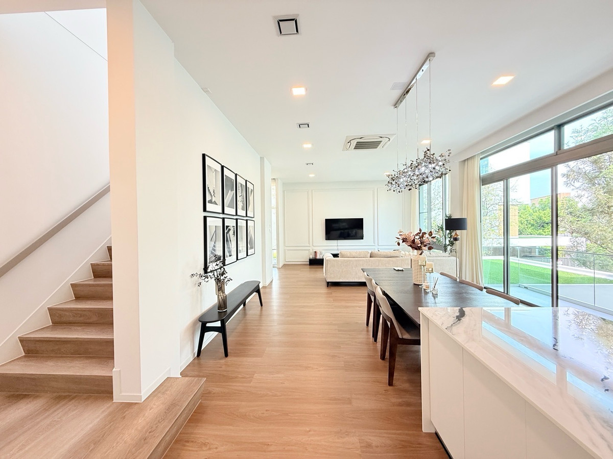 For SaleHousePattanakan, Srinakarin : Ready to move-in VIVE Rama9 | วีเว่ พระราม9 next to the garden and clubhouse