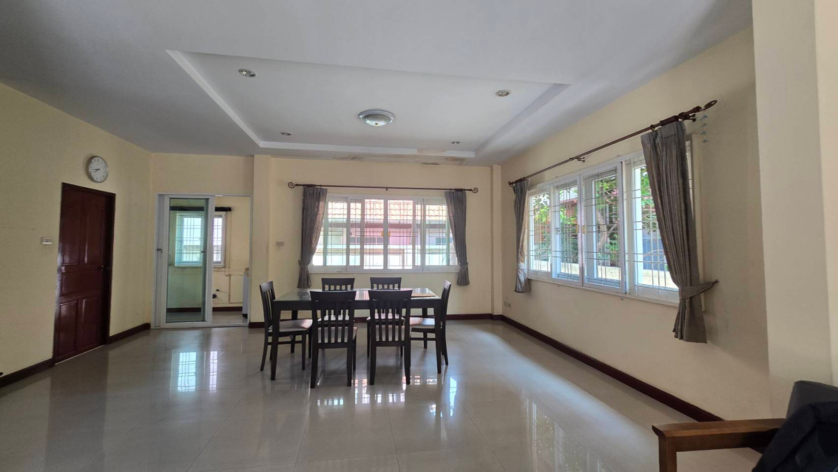 For SaleHousePathum Thani,Rangsit, Thammasat : 2-story detached house for sale, Than Mankong Village 1, Khlong Nueng, Khlong Luang, Pathum Thani, area 54.3 square wah, usable area 193 square meters, 3 bedrooms, 3 bathrooms, parking for 2 cars in the house.