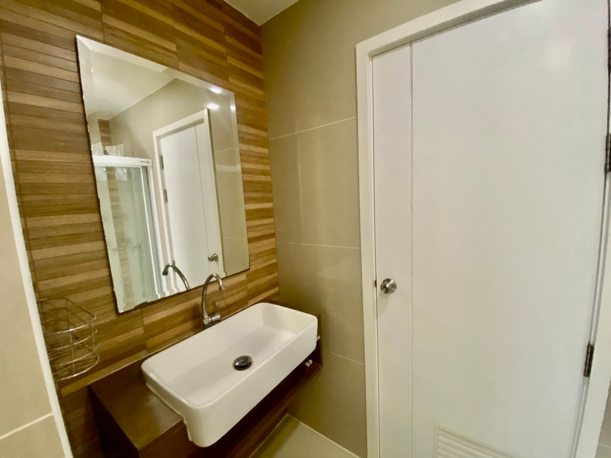 For SaleTownhomePattanakan, Srinakarin : For Sale: 2-Storey Townhome at Pruksa Ville 73 Pattanakarn 38 | Wide Frontage | Extra Space | Design It Your Way