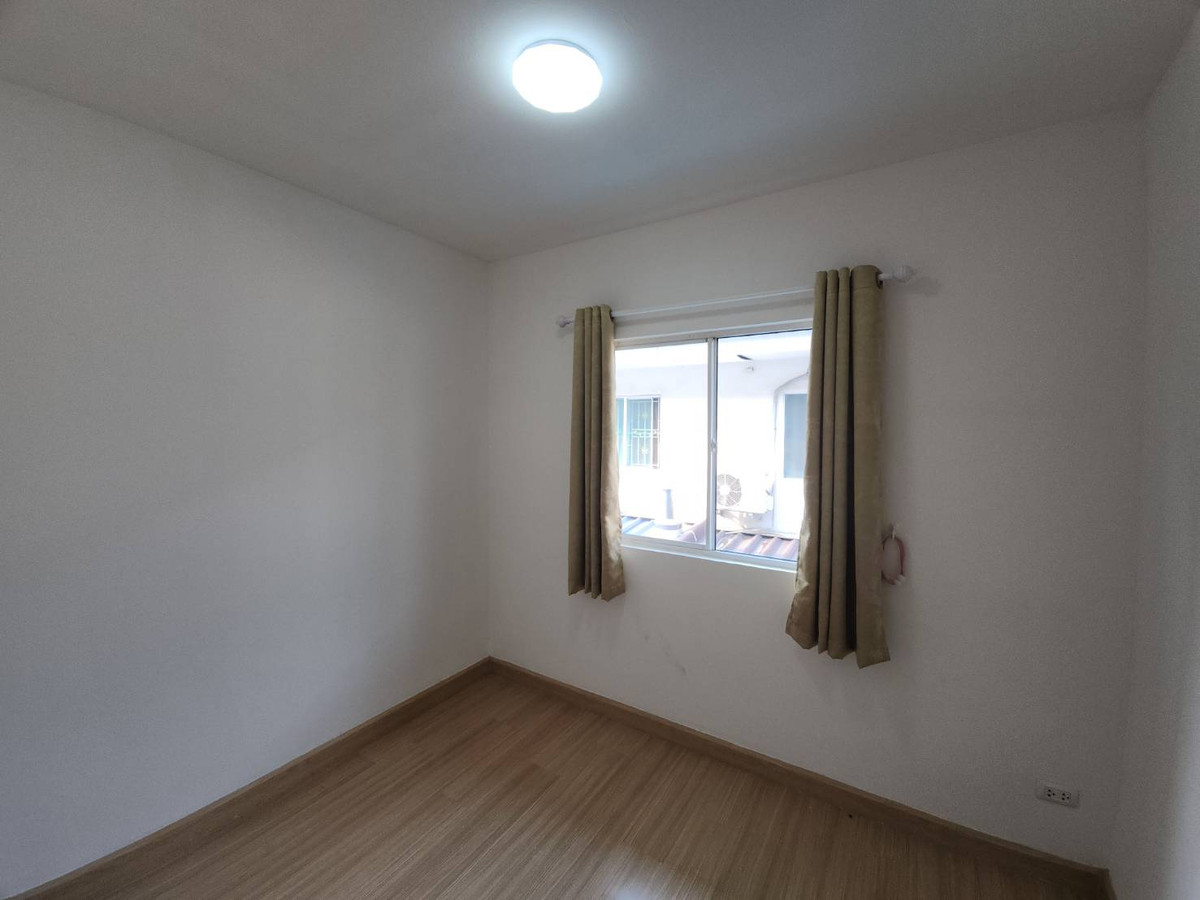 For RentTownhomeRama 2, Bang Khun Thian : Townhome for rent, Pruksa Ville 53/2, near Lotus Rama 2, only 8 minutes.