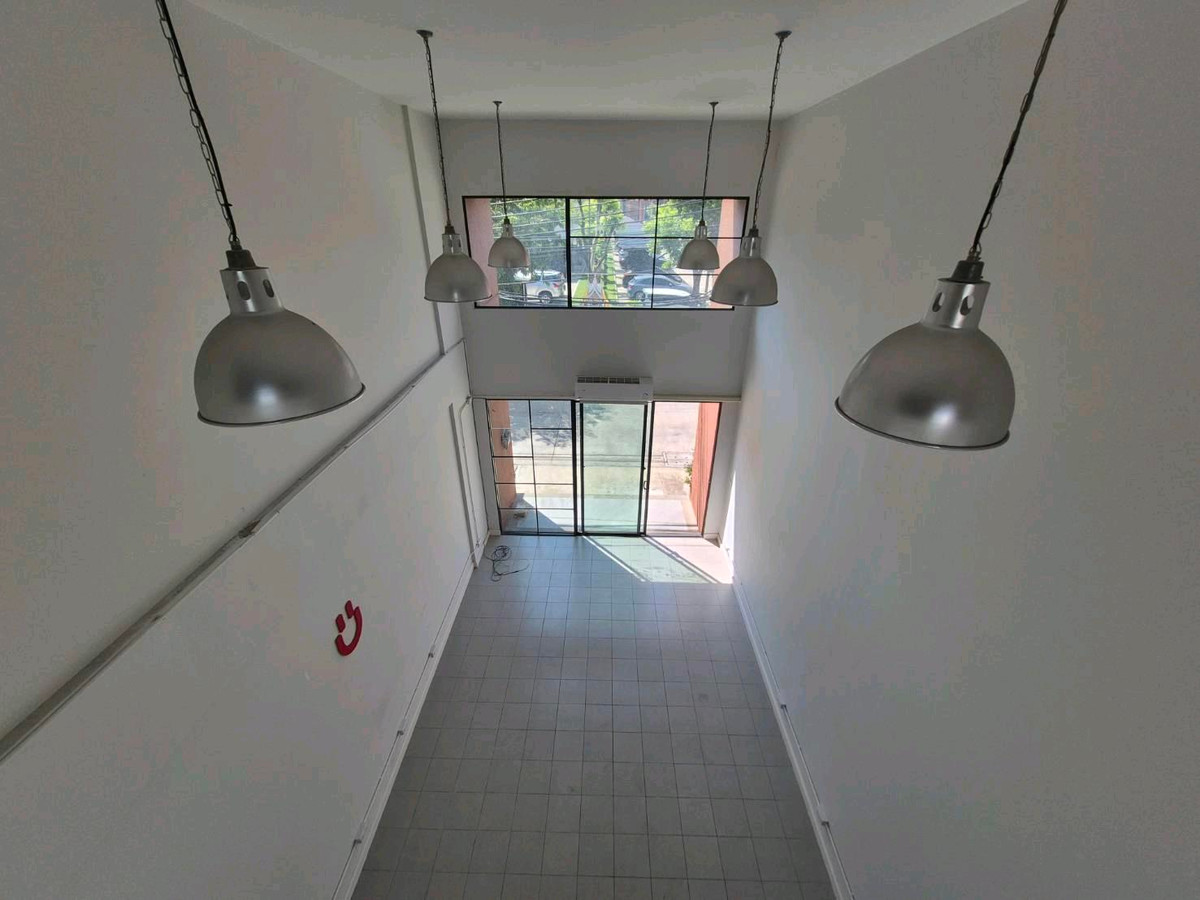 For RentShop HouseBang kae, Phetkasem : Commercial building for rent, 3.5 floors, Siri Avenue Phetkasem 81, 5 bedrooms, 3 bathrooms, 7 air conditioners. Every room, next to Phetkasem Road 81.