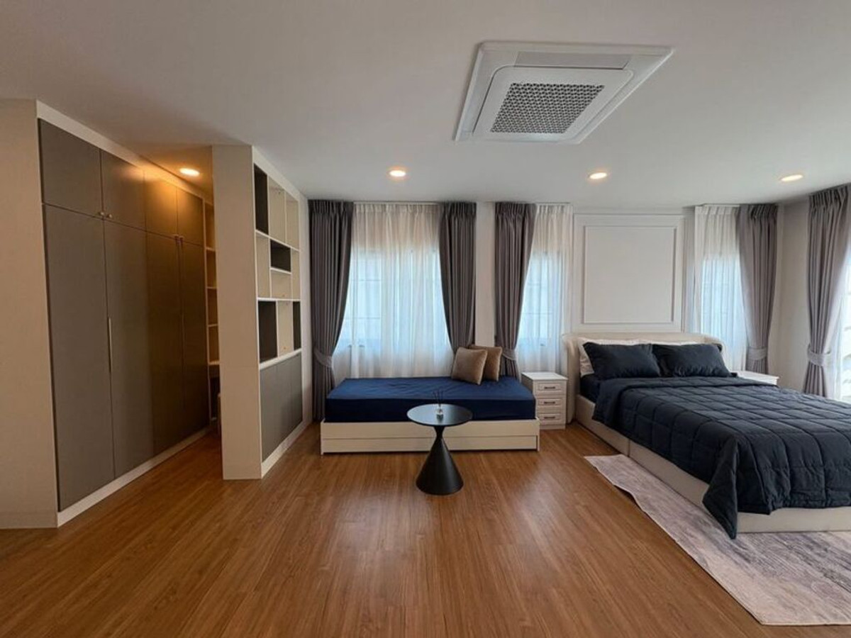 For RentHouseBangna, Bearing, Lasalle : For Rent Centro Bangna Unit 98/178 (Pets are allowed) (new house)