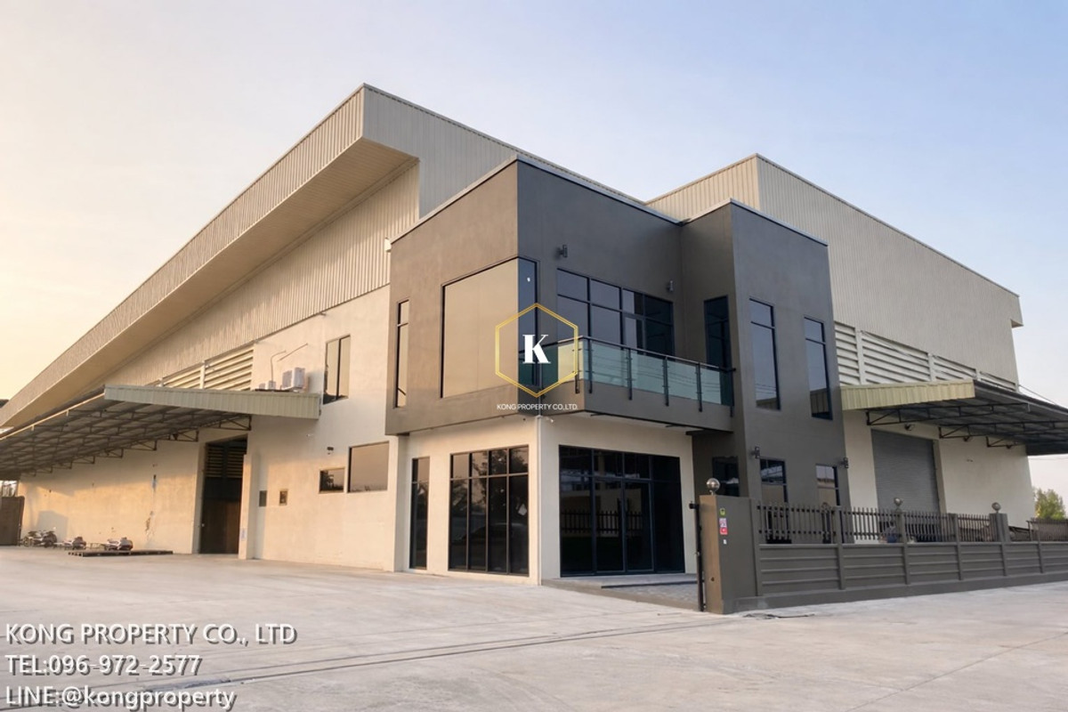 For RentWarehouseMahachai Samut Sakhon : Warehouse for rent, Khlong Maduea, Krathum Baen, Samut Sakhon, near Phutthasakhon Road.