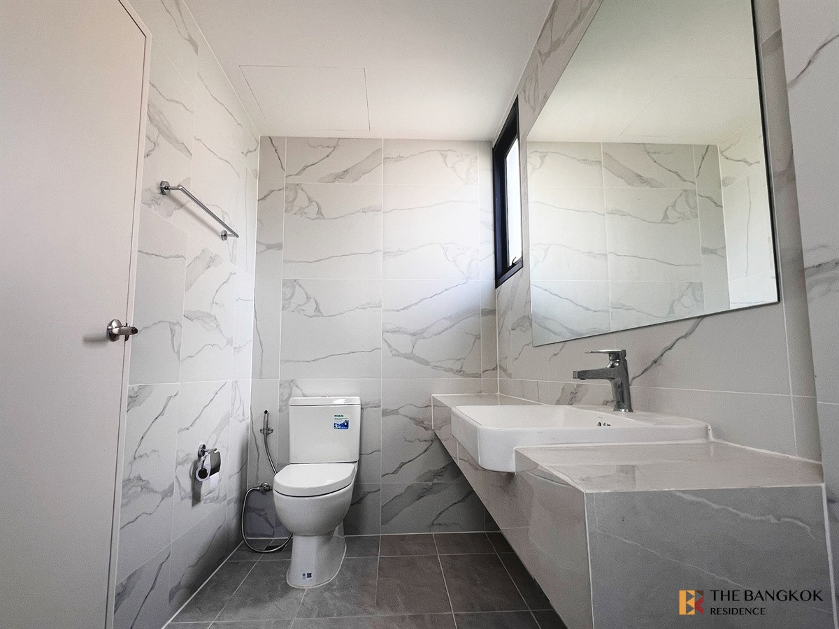 For RentHouseOnnut, Udomsuk : Baan Klang Muang The Edition Sukhumvit-Onnut 🏡 Fully furnished home, move-in ready, in a peaceful and private atmosphere 🌿