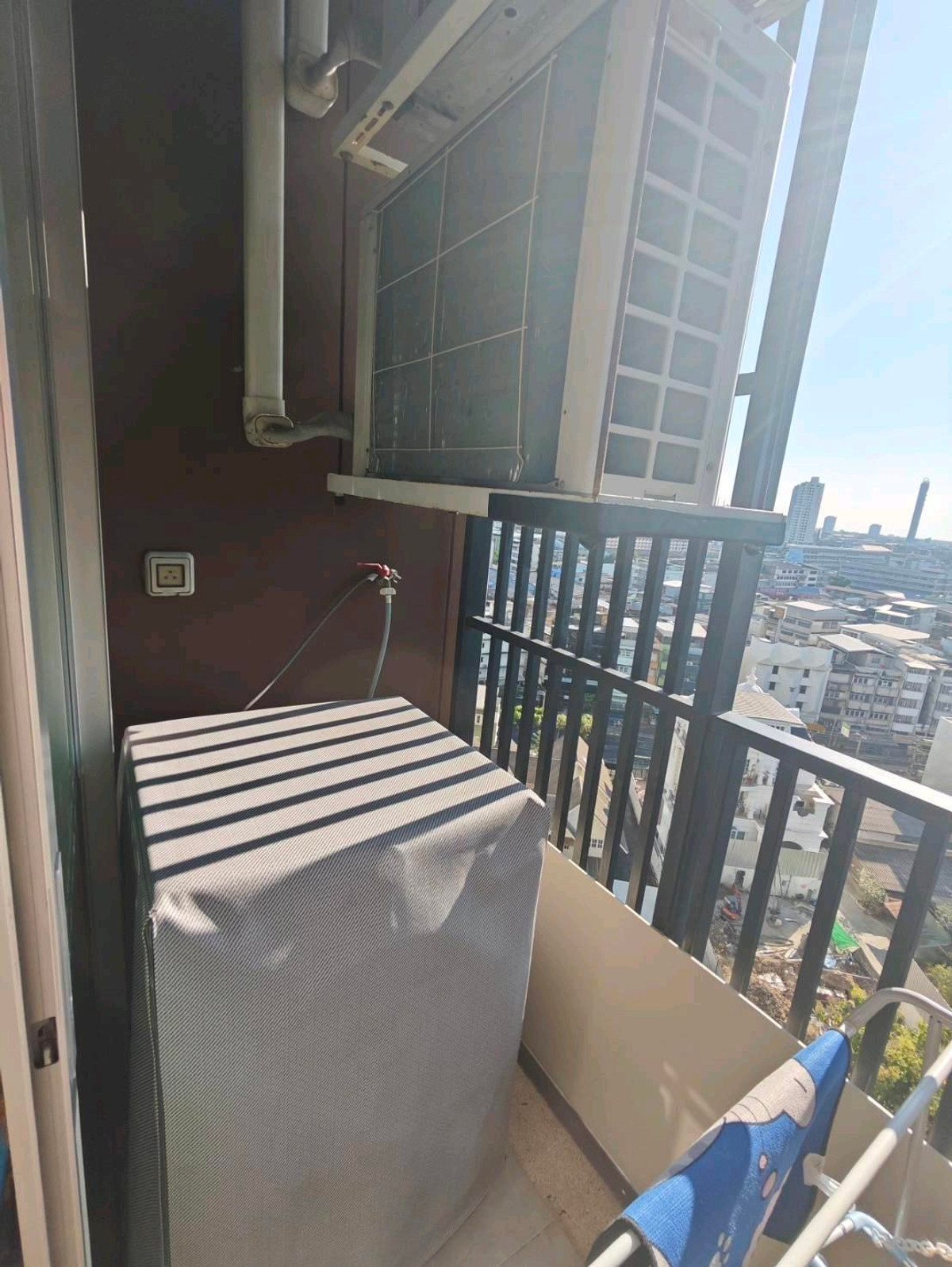 For RentCondoSathorn, Narathiwat : Available room for rent, 1 bedroom, 1 bathroom, Fuse Chan, Sathorn.