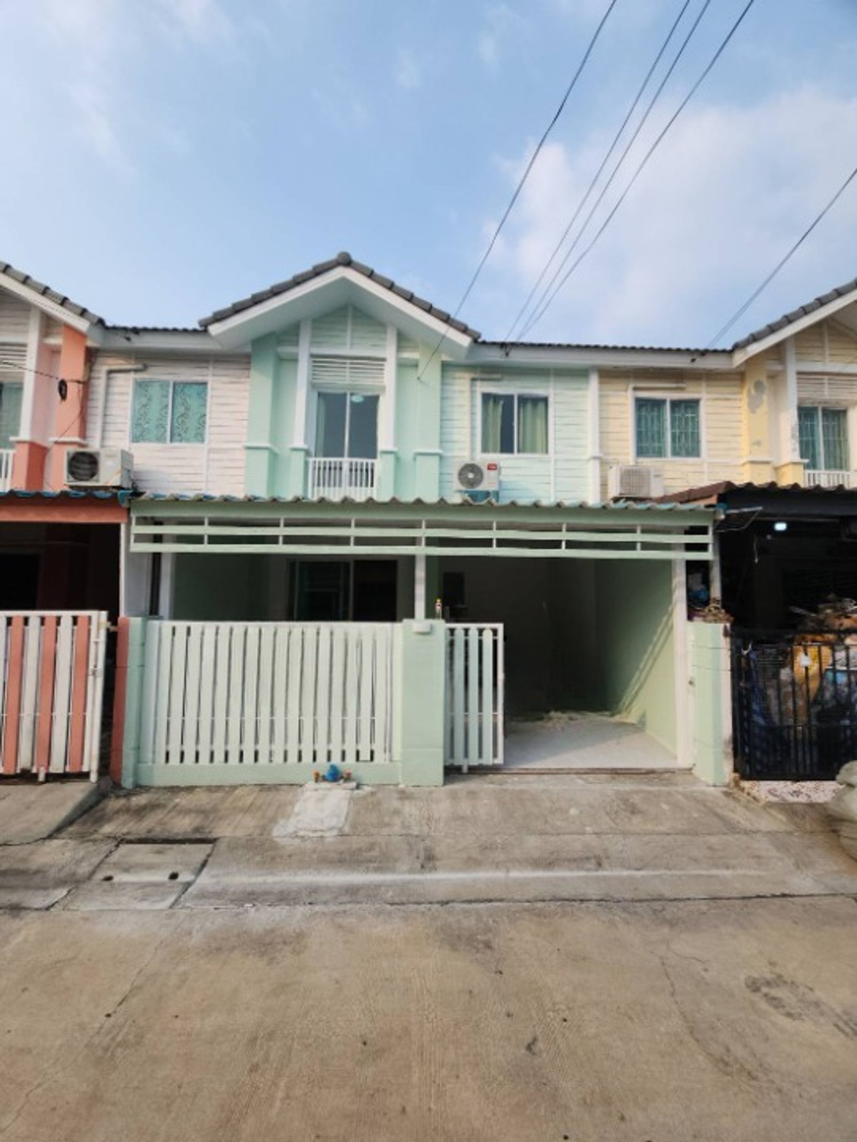 ให้เช่าทาวน์โฮมพระราม 2 บางขุนเทียน : ให้เช่าทาวน์โฮม พฤกษาวิลล์ 53/2 ใกล้ โลตัส พระราม 2 เพียง 8 นาที