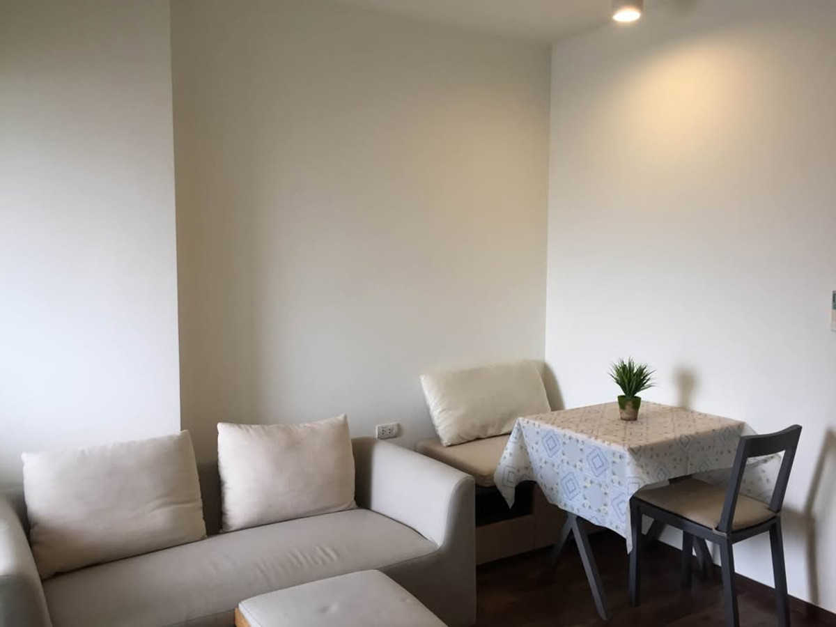 For RentCondoKasetsart, Ratchayothin : 🔥🔥 Condo for rent U Delight Ratchavibha 🔥🔥 📍 Ratchavipha - Chatuchak 🚆 near the dark red line BTS. Samian Nari Temple Station, only 200 meters 🏢 size 31 sq m, 17th floor, open view.