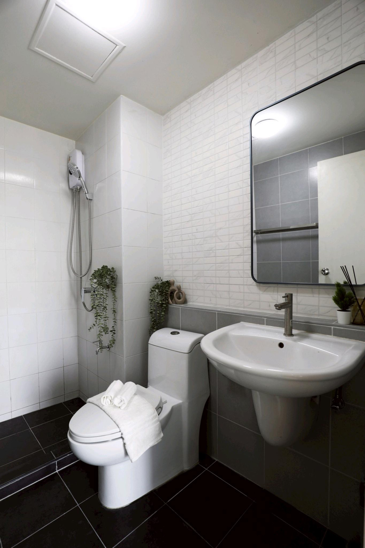 ขายคอนโดนวมินทร์ รามอินทรา : เจ้าของขายเอง📍ดี คอนโด รามอินทรา (D Condo Ramindra) | คอนโดรีโนเวทใหม่🌟 สวยหรูเหมือนอยู่โรงแรม | เพียง 500 เมตร จาก 🚆สถานีมัยลาภ