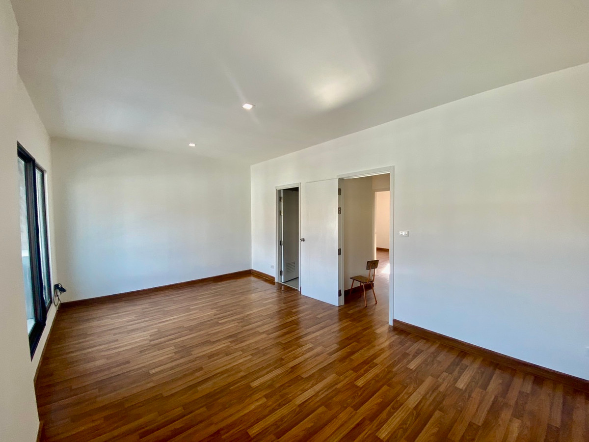 For SaleTownhomePattanakan, Srinakarin : For Sale: 2-Storey Townhome at Pruksa Ville 73 Pattanakarn 38 | Wide Frontage | Extra Space | Design It Your Way