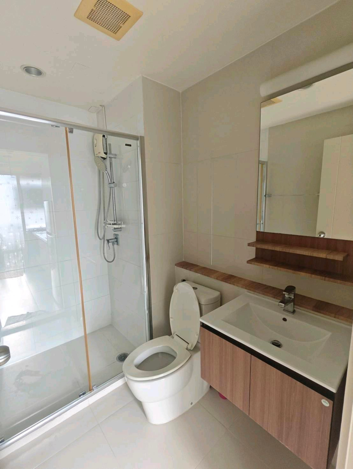 For RentCondoSathorn, Narathiwat : Available room for rent, 1 bedroom, 1 bathroom, Fuse Chan, Sathorn.