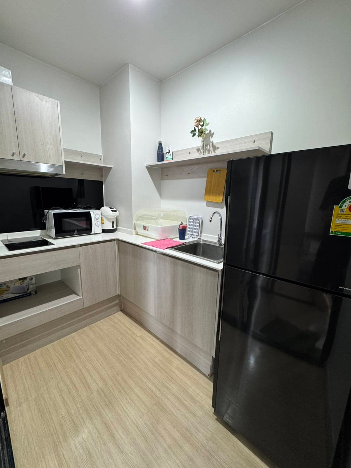 ให้เช่าคอนโดอ่อนนุช อุดมสุข : ห้องหัวมุม วิวสระว่ายน้ำ เช่า 2 ห้องนอน 1 ห้องน้ำ เดอะ ทรี อ่อนนุช สเตชั่น