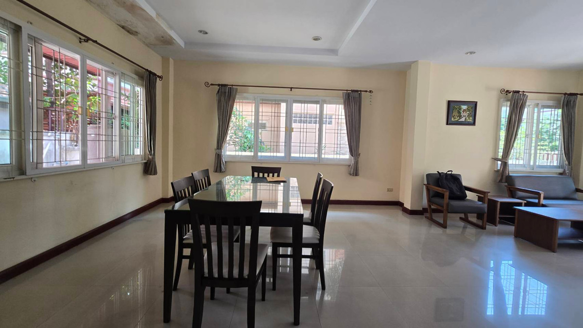 For SaleHousePathum Thani,Rangsit, Thammasat : 2-story detached house for sale, Than Mankong Village 1, Khlong Nueng, Khlong Luang, Pathum Thani, area 54.3 square wah, usable area 193 square meters, 3 bedrooms, 3 bathrooms, parking for 2 cars in the house.