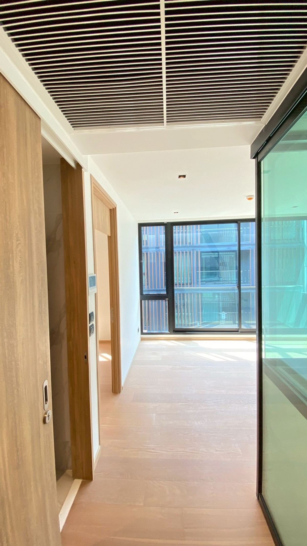 ให้เช่าคอนโดสุขุมวิท อโศก ทองหล่อ : Chalermnit Art De Maison | Luxury 1BR | 41.52 Sq.m. | 42,000 THB | Fully Furnished | 200m to BTS Thonglor