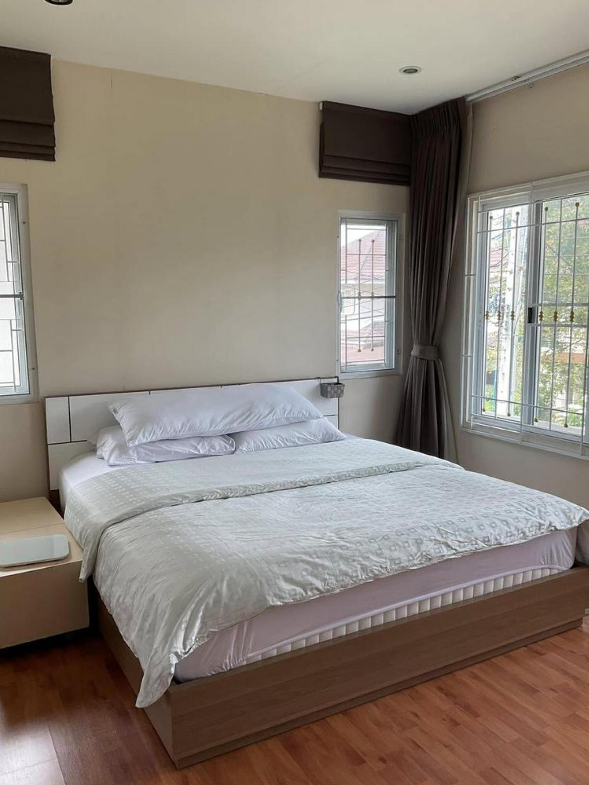 ขายบ้านพัฒนาการ ศรีนครินทร์ : 28/02/2026, บ้านหรู 3 ห้องนอน 3 ห้องน้ำ 175 ตร.ม. พร้อมที่ดิน 58.5 ตร.วา 
ขาย 6.8 ล้าน ใจกลางอ่อนนุช ทำเลทองรอคุณเป็นเจ้าของ!