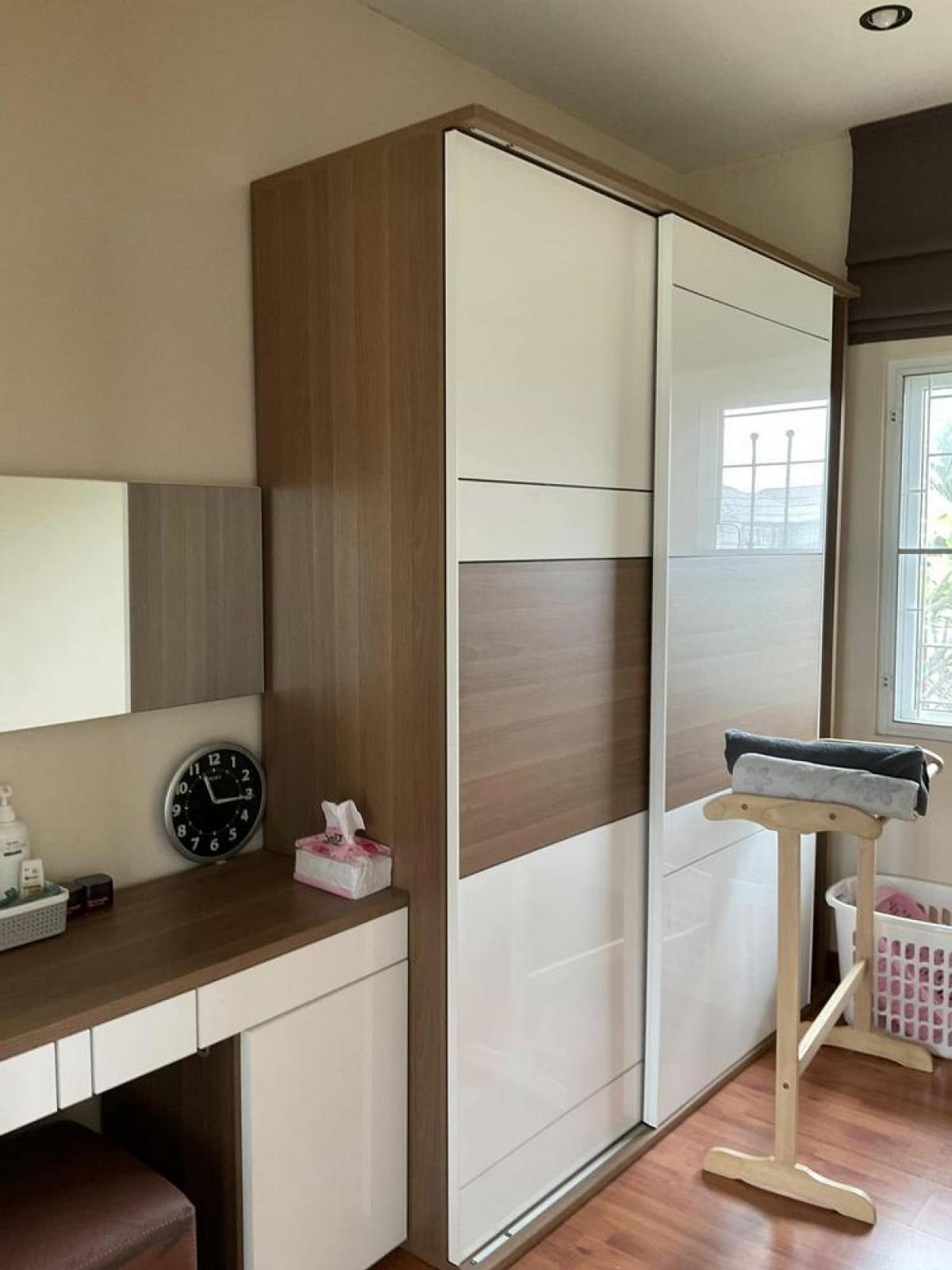 ขายบ้านพัฒนาการ ศรีนครินทร์ : 28/02/2026, บ้านหรู 3 ห้องนอน 3 ห้องน้ำ 175 ตร.ม. พร้อมที่ดิน 58.5 ตร.วา 
ขาย 6.8 ล้าน ใจกลางอ่อนนุช ทำเลทองรอคุณเป็นเจ้าของ!