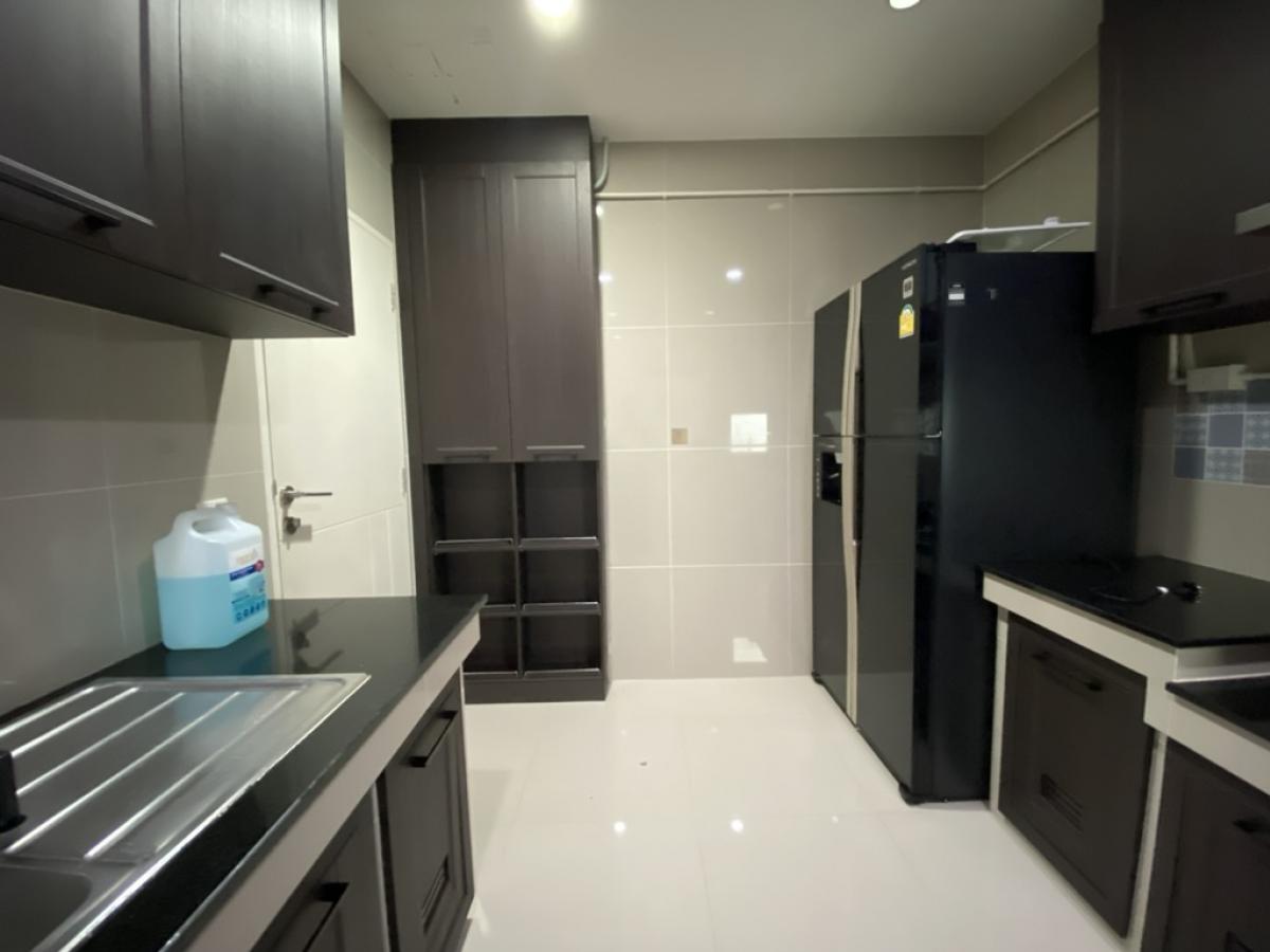 ขายบ้านพัฒนาการ ศรีนครินทร์ : 28/02/2026, บ้านหรู 4 ห้องนอน ย่านพัฒนาการ พร้อมพื้นที่สวนส่วนตัว 
Setthasiri Pattanakarn ราคาพิเศษ 14.9 ล้าน บาท