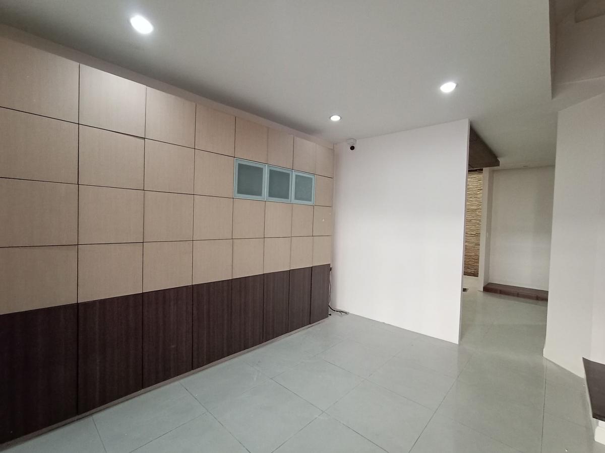 ขายทาวน์โฮมพระราม 3 สาธุประดิษฐ์ : 28/02/2026, บ้านเดี่ยว 3 นอน 4 น้ำ ทำเลใจกลางพระราม 3 เช่าเพียง 30,000 บ./ด. หรือซื้อย่านสาทรในราคา 9.5 ลบ.