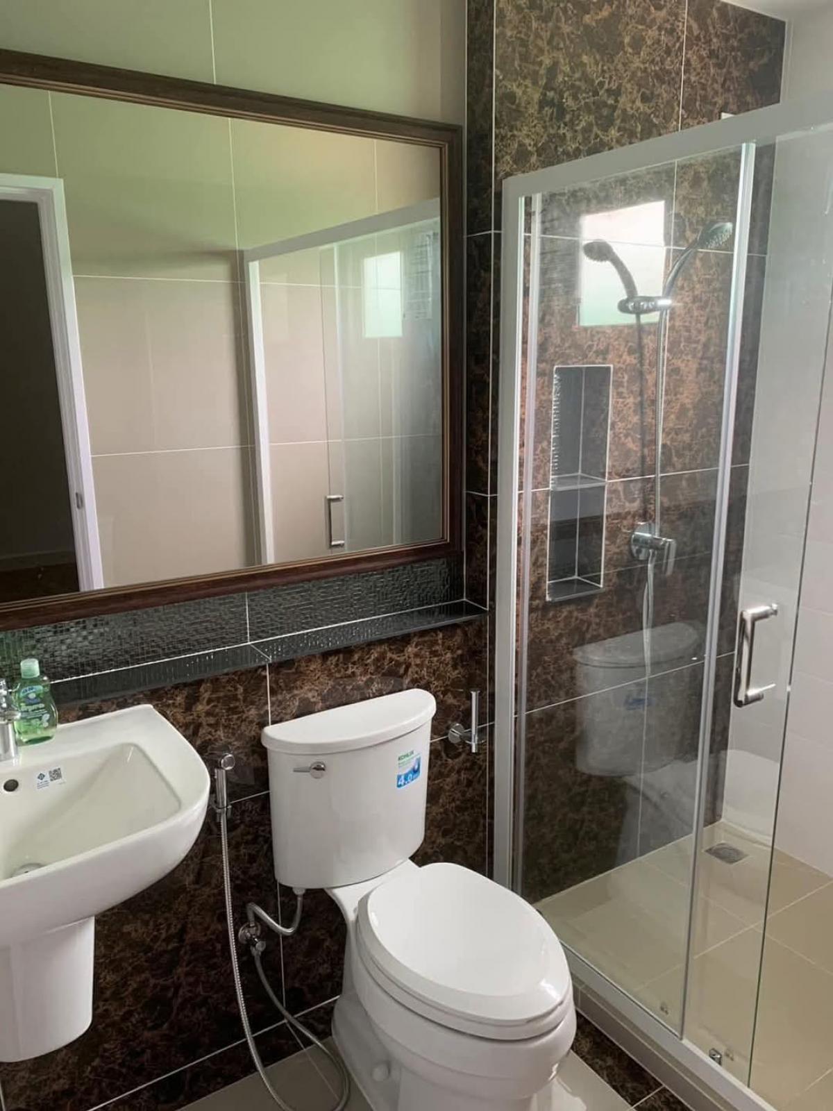 ให้เช่าบ้านพัฒนาการ ศรีนครินทร์ : 28/02/2026, บ้านใหญ่ 6 ห้องนอน พร้อมพื้นที่กว้าง 320 ตร.ม. ในทำเลศักยภาพ 
เช่าเพียง 65,000 บาท/เดือน ใกล้ On Nut Udomsuk พัฒนาการ