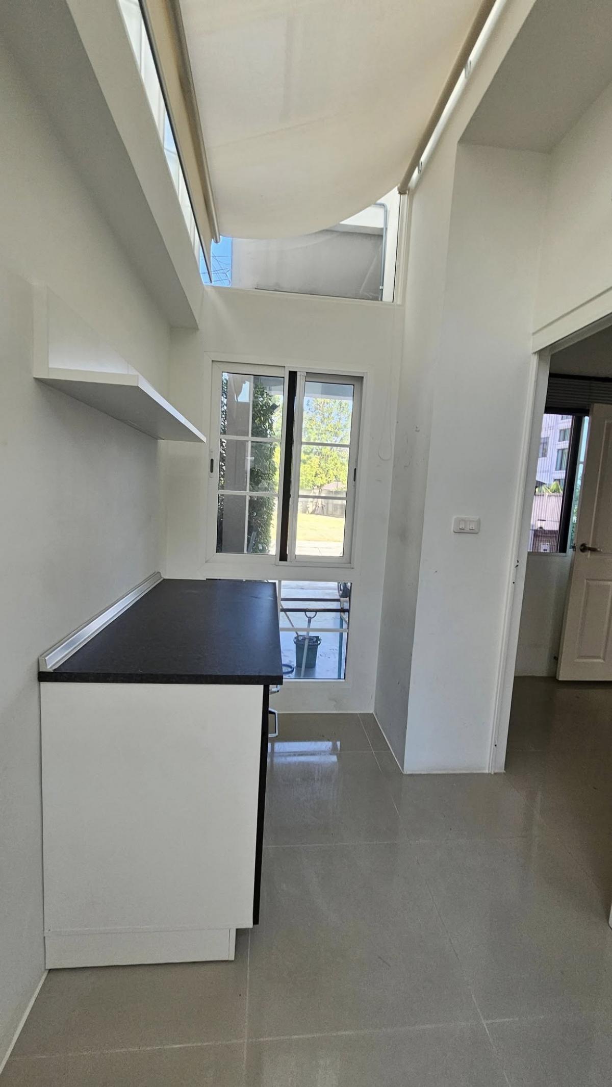 ขายบ้านท่าพระ ตลาดพลู วุฒากาศ : 28/02/2026, บ้านสวย 4 ห้องนอน ใกล้ BTS สาทร พร้อมที่ดิน 37.4 ตรว. Golden Neo Sathorn ราคาดี 11 ล้าน โอกาสลงทุนไม่ควรพลาด!