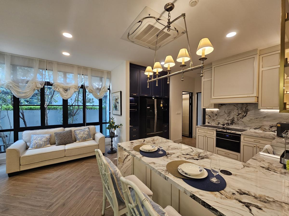 ขายบ้านพัฒนาการ ศรีนครินทร์ : 28/02/2026, บ้านหรู 5 ห้องนอน บนที่ดินกว้าง 170 ตร.วา ย่านพระราม 9 
เช่าหรือซื้อได้ ราคาสุดพิเศษ ใกล้แหล่งธุรกิจครบครัน