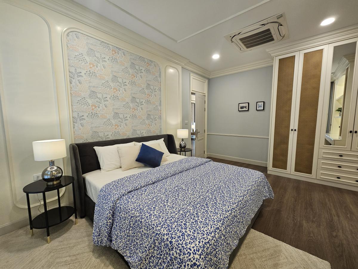 ขายบ้านพัฒนาการ ศรีนครินทร์ : 28/02/2026, บ้านหรู 5 ห้องนอน บนที่ดินกว้าง 170 ตร.วา ย่านพระราม 9 
เช่าหรือซื้อได้ ราคาสุดพิเศษ ใกล้แหล่งธุรกิจครบครัน