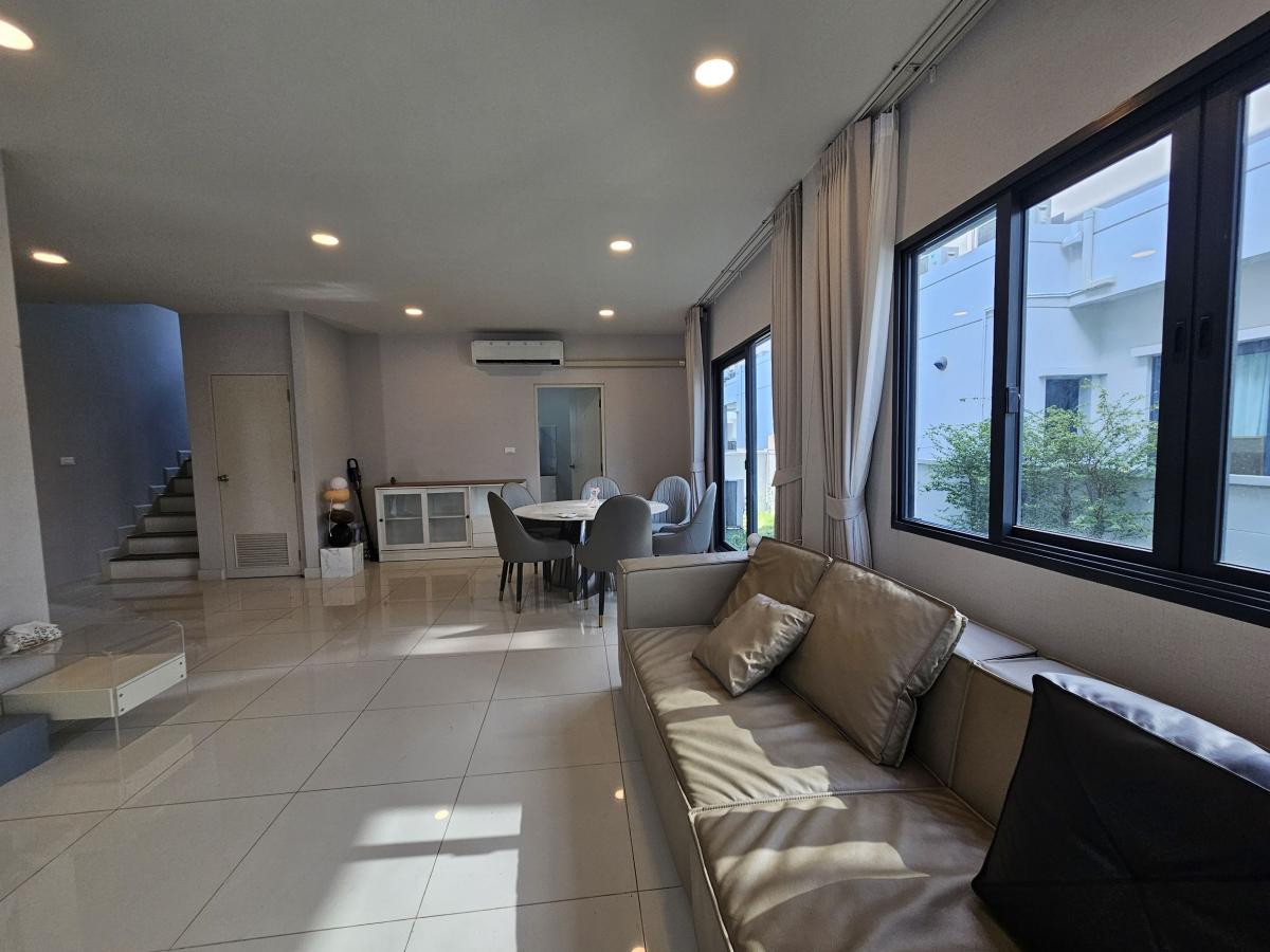 ให้เช่าบ้านบางนา แบริ่ง ลาซาล : 28/02/2026, บ้านเดี่ยว 4 ห้องนอน 4 น้ำ Centro Bangna ใกล้ถนนเทพารักษ์ 
เช่าหรือซื้อได้ ราคาคุ้มค่า ทำเลทองใกล้บางนา กม.7