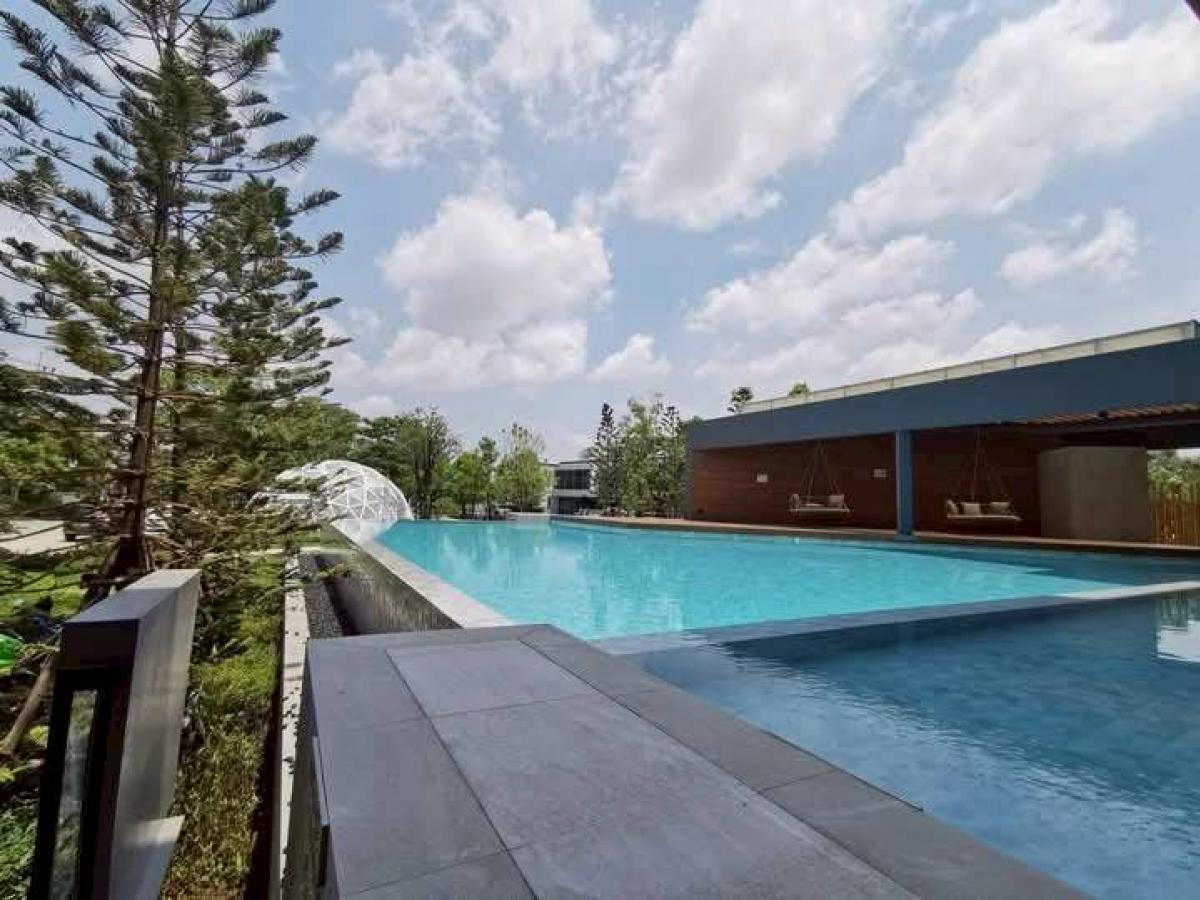 ขายบ้านบางนา แบริ่ง ลาซาล : 28/02/2026, บ้านสวย Centro Bangna 4 ห้องนอน 4 ห้องน้ำ พร้อมพื้นที่กว้างใหญ่ 
เช่าราคาโดนใจ 120,000 บาท/เดือน หรือซื้อในราคาเพียง 14.9 ล้าน!