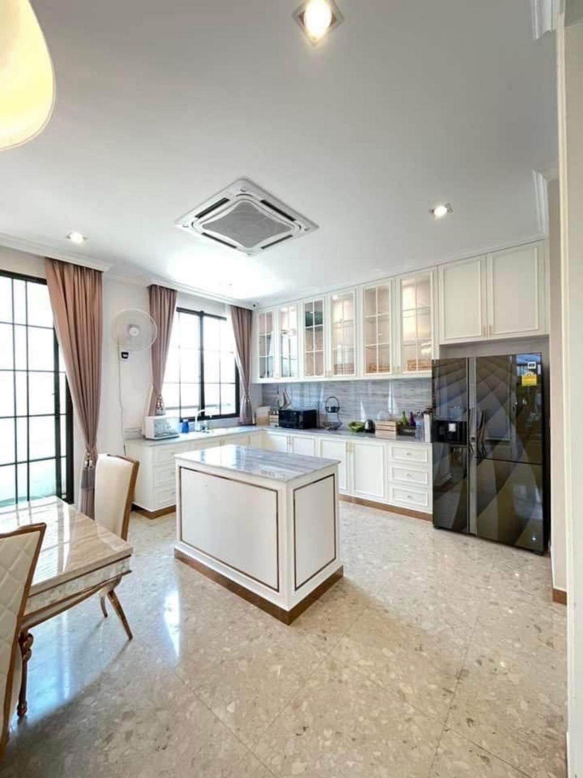 ขายบ้านปิ่นเกล้า จรัญสนิทวงศ์ : 28/02/2026, บ้านเดี่ยว The Grand Pinklao 4 นอน 6 น้ำ 
โซน Alpina ทำเลพุทธมณฑล ราคาพิเศษที่สุดในโครงการ!