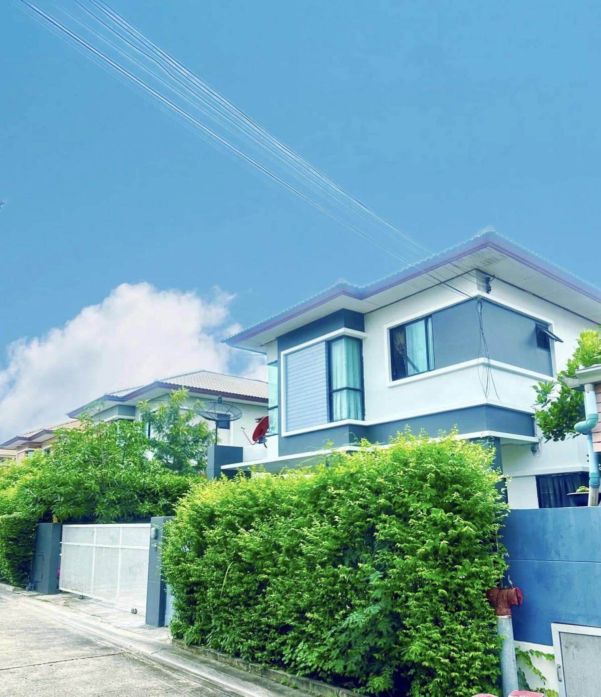 ขายบ้านปทุมธานี รังสิต ธรรมศาสตร์ : 28/02/2026, ถูกสุดในลาดสวาย บ้านเดี่ยว 3 ห้องนอน รีโนเวทใหม่ 4.49 ลบ. พร้อมยื่นกู้ฟรี 
บ้านใหม่มือ 1 ตกแต่งครบ 60 ตรว. ใกล้เมือง ผ่อนสบาย 15,000.- เริ่มวันนี้!