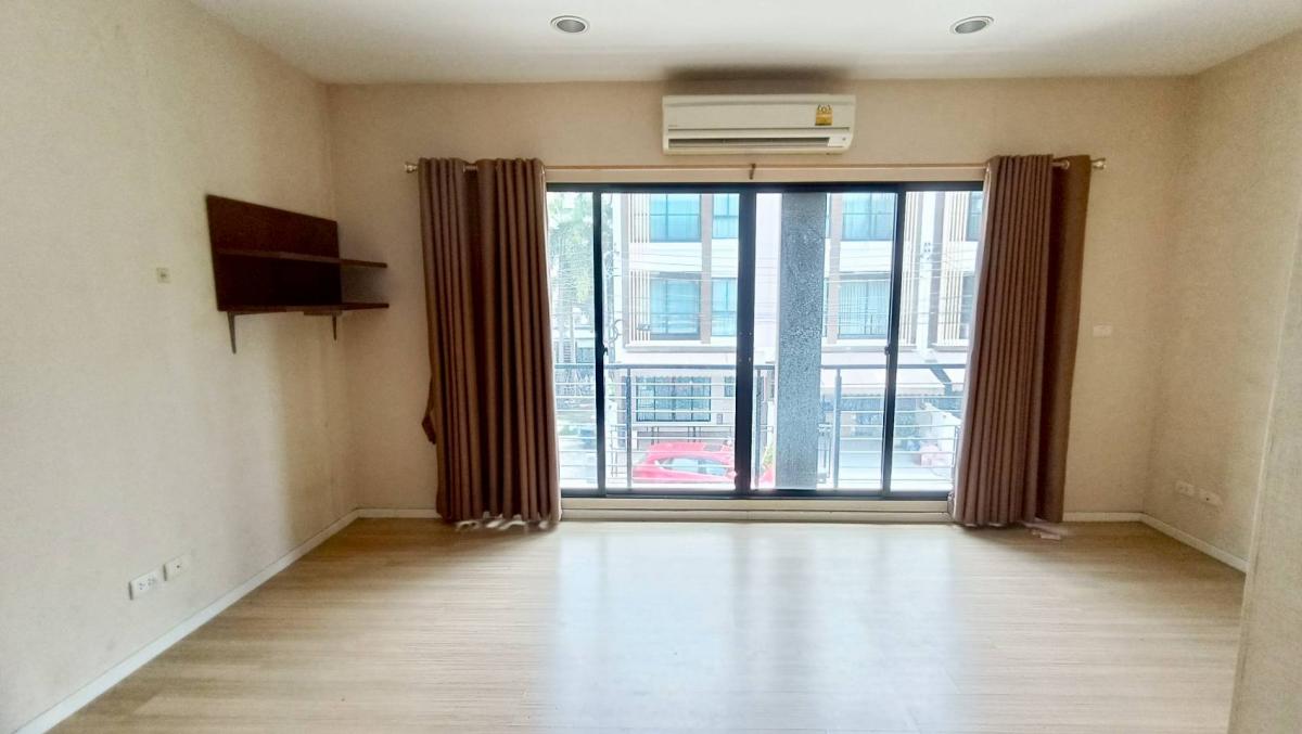 ขายทาวน์โฮมท่าพระ ตลาดพลู วุฒากาศ : 28/02/2026, บ้านแปลงมุม 3 ห้องนอน กว้างขวาง ราคาถูกที่สุดในโครงการ บ้านกลางเมืองกัลปพฤกษ์ ทำเลดี ใกล้รถไฟฟ้า พร้อมสวน สระว่ายน้ำครบ