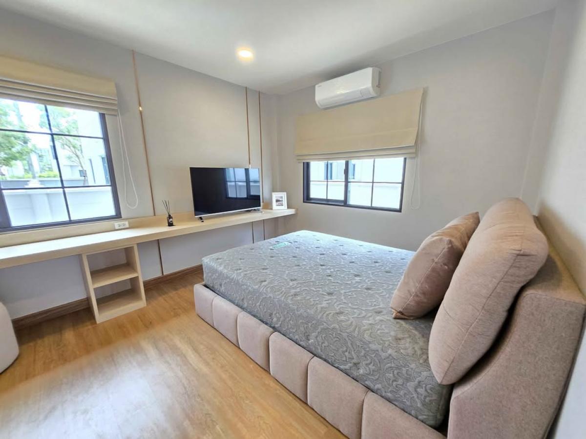 ขายบ้านบางนา แบริ่ง ลาซาล : 28/02/2026, บ้านเดี่ยวพรีเมี่ยม Centro Bangna 2 ใกล้ Mega Bangna เพียง 19.5 ล้าน 
เช่าลดพิเศษ 165,000 บาท/เดือน พื้นที่กว้าง พร้อมสวนรอบบ้าน