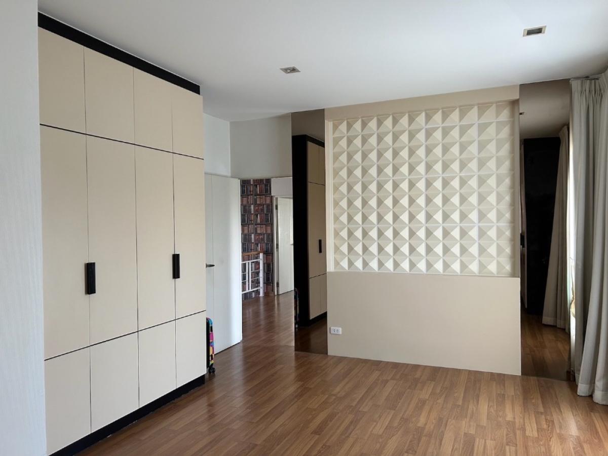 ขายบ้านลาดกระบัง สุวรรณภูมิ : 28/02/2026, บ้านหรู 4 ห้องนอน ขนาดใหญ่ 233 ตร.ม. ในทำเลทอง สุขุมวิท-วงแหวน 
Casa Premium On Nut-Wongwaen ราคา 15.9 ล้าน ลงตัวทุกฟังก์ชันสำหรับครอบครัวใหญ่