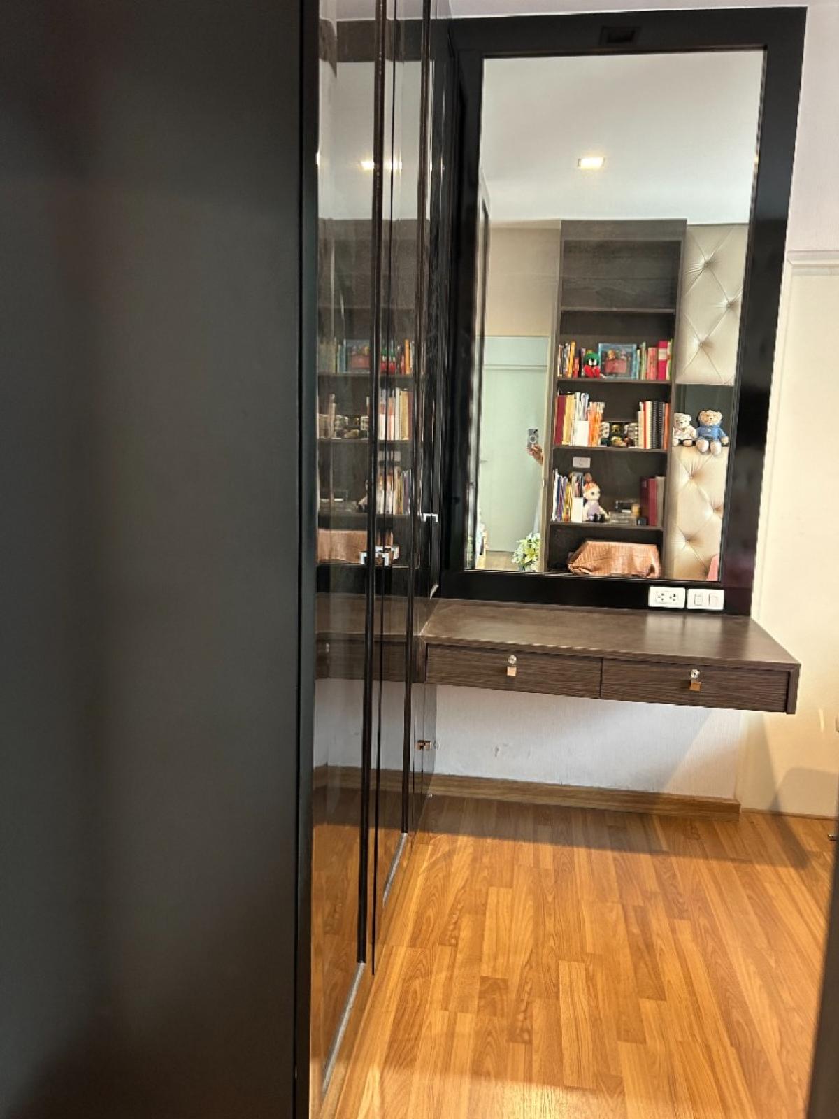 ขายบ้านลาดกระบัง สุวรรณภูมิ : 28/02/2026, บ้านหรู 4 ห้องนอน ขนาดใหญ่ 233 ตร.ม. ในทำเลทอง สุขุมวิท-วงแหวน 
Casa Premium On Nut-Wongwaen ราคา 15.9 ล้าน ลงตัวทุกฟังก์ชันสำหรับครอบครัวใหญ่