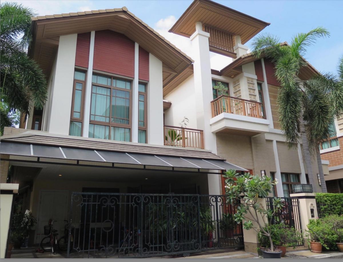 ให้เช่าบ้านอ่อนนุช อุดมสุข : 28/02/2026, บ้านหรู 4 ห้องนอน สุขุมวิท 67 ใจกลางอโศก-ทองหล่อ 
เช่า 180,000 บาท พร้อมพื้นที่กว้างขวาง 394 ตร.ม.