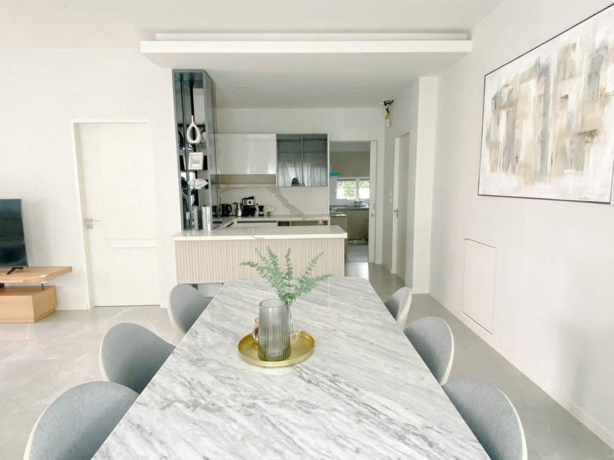 ขายบ้านลาดกระบัง สุวรรณภูมิ : 28/02/2026, บ้านหรู 4 ห้องนอนใหญ่ใน Mantana Bangna-Wongwaen 
เช่า 160,000 บาท/เดือน ขายเพียง 19.9 ล้านพร้อมที่ดินกว้าง