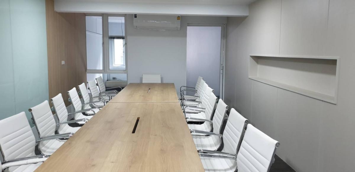 For RentOfficeRama9, Petchburi, RCA : 28/02/2026, Beautiful house with 4 bedrooms, area 400 sq m, in the heart of Rama 9 zone, with work space at home. 
Can be rented or bought Prices start at only 60,000 baht/month and only 14 million baht!