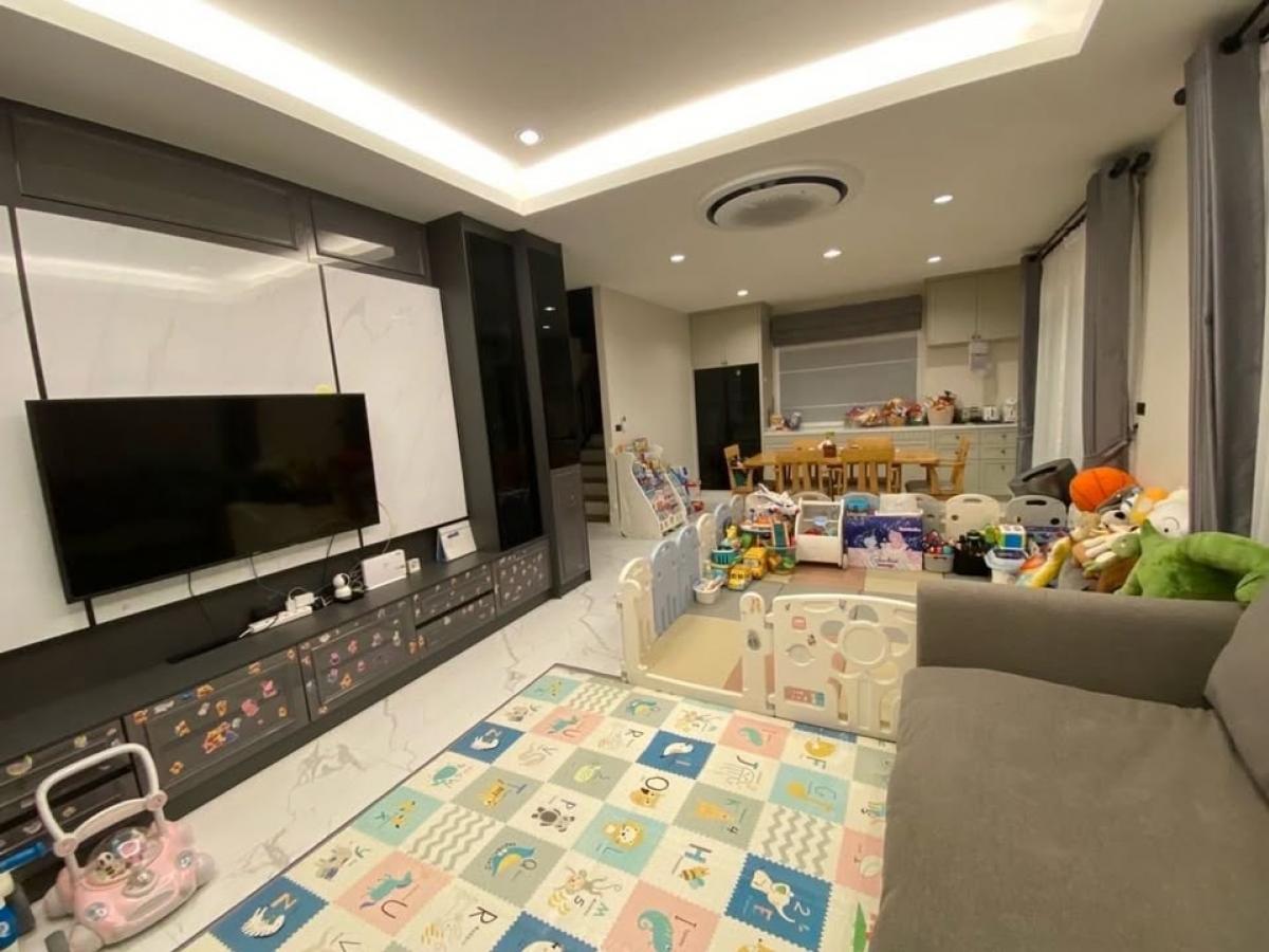 ขายบ้านนวมินทร์ รามอินทรา : 28/02/2026, บ้านเดี่ยว Modern Heritage หลังมุม 4นอน 5น้ำ ใกล้ BTS วัชรพล-เทพรักษ์ 
พื้นที่กว้าง 249 ตร.ม. พร้อมสวนร่มรื่น ราคาพิเศษ 16.9 ล้านเท่านั้น!