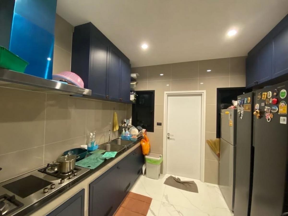 ขายบ้านนวมินทร์ รามอินทรา : 28/02/2026, บ้านเดี่ยว Modern Heritage หลังมุม 4นอน 5น้ำ ใกล้ BTS วัชรพล-เทพรักษ์ 
พื้นที่กว้าง 249 ตร.ม. พร้อมสวนร่มรื่น ราคาพิเศษ 16.9 ล้านเท่านั้น!