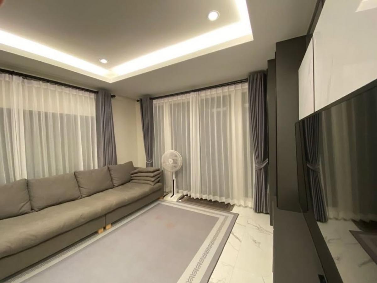 ขายบ้านนวมินทร์ รามอินทรา : 28/02/2026, บ้านเดี่ยว Modern Heritage หลังมุม 4นอน 5น้ำ ใกล้ BTS วัชรพล-เทพรักษ์ 
พื้นที่กว้าง 249 ตร.ม. พร้อมสวนร่มรื่น ราคาพิเศษ 16.9 ล้านเท่านั้น!