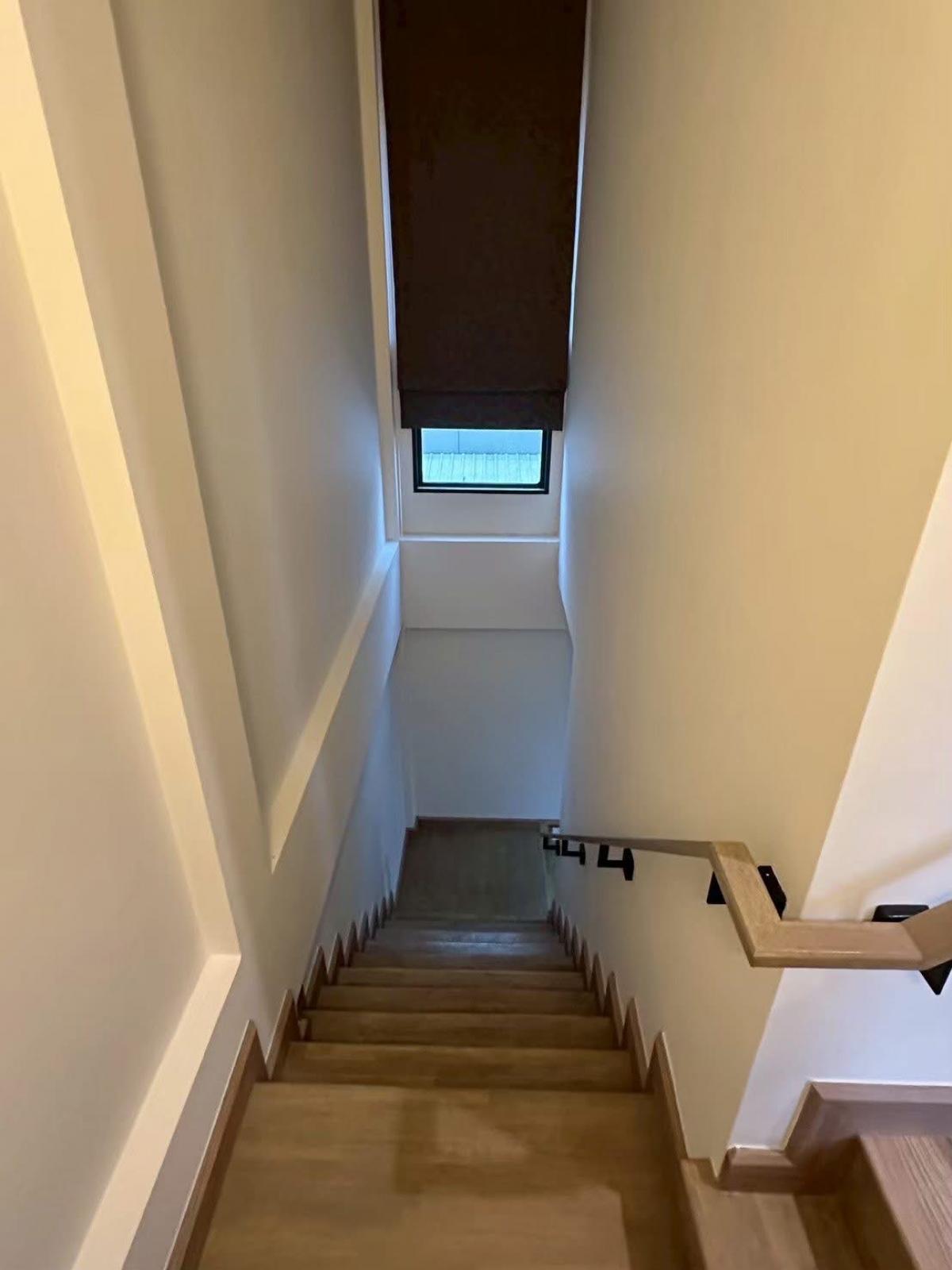 ให้เช่าทาวน์โฮมนวมินทร์ รามอินทรา : 28/02/2026, ปล่อยเช่าเวิร์ฟ สายไหม 2 ห้องนอน พื้นที่กว้าง จอดรถได้ 2 คัน ทำเลดี เดินทางสะดวก ใกล้รถไฟฟ้าและทางด่วน แค่ 28,000 บาท/เดือน