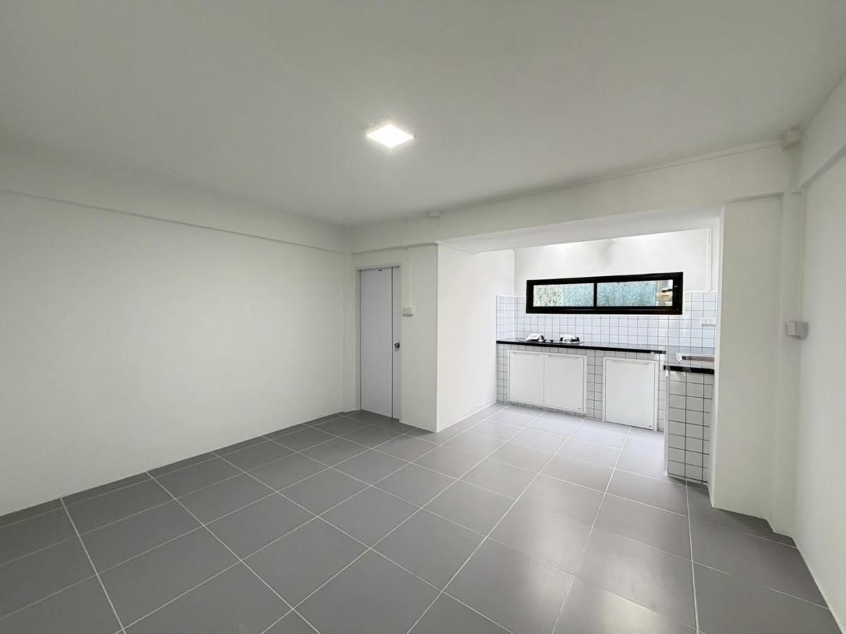 ขายทาวน์โฮมลาดพร้าว เซ็นทรัลลาดพร้าว : 28/02/2026, บ้านเดี่ยวสวย 2 นอน ใกล้ลาดพร้าว ขายเพียง 4.29 ล้าน โอกาสดีทำเลทอง ใกล้แหล่งชุมชนและทางด่วน