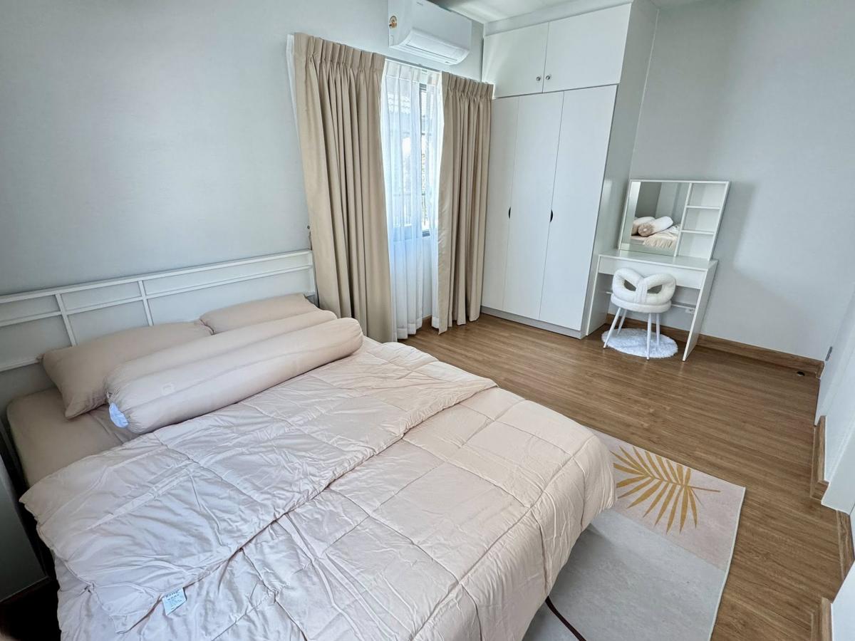 ขายบ้านบางนา แบริ่ง ลาซาล : 28/02/2026, บ้านเดี่ยว 4 ห้องนอน พร้อมสวนกว้าง บางนา ใกล้เมกะ 
เช่า 100,000 บาท/เดือน หรือขาย 11.9 ล้าน พร้อมเฟอร์ครบ!