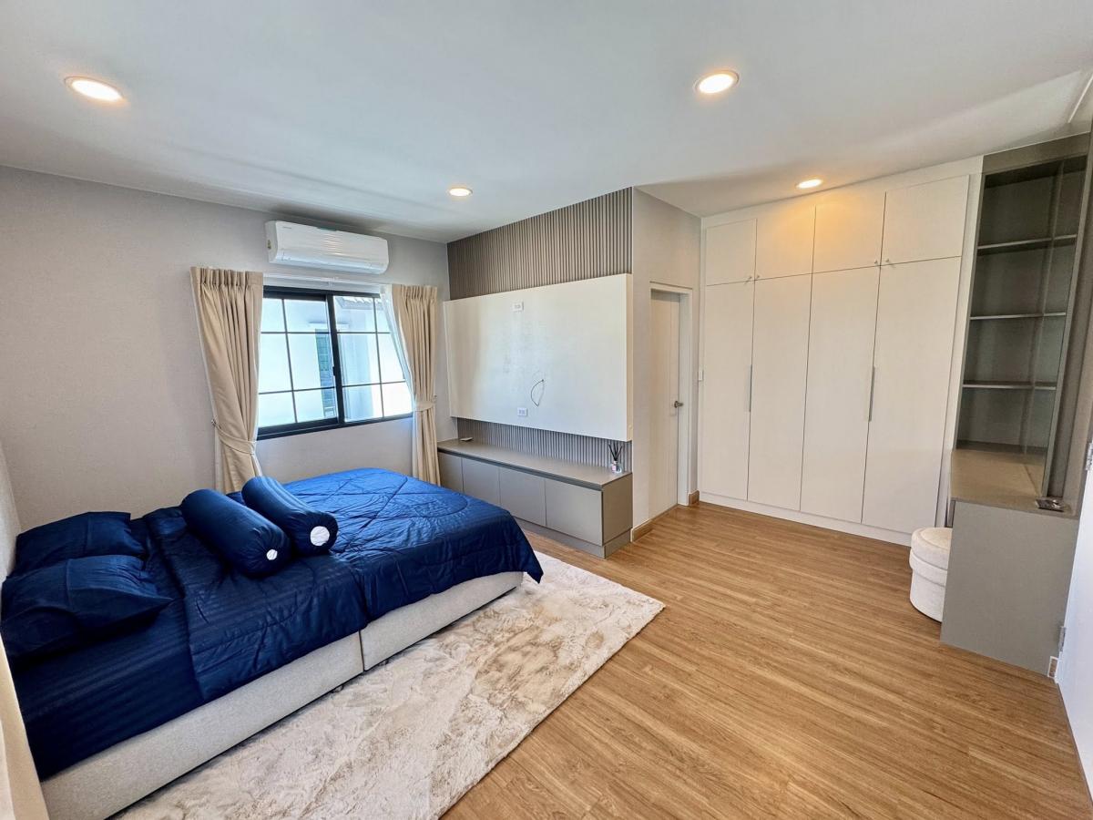 ขายบ้านบางนา แบริ่ง ลาซาล : 28/02/2026, บ้านเดี่ยว 4 ห้องนอน พร้อมสวนกว้าง บางนา ใกล้เมกะ 
เช่า 100,000 บาท/เดือน หรือขาย 11.9 ล้าน พร้อมเฟอร์ครบ!