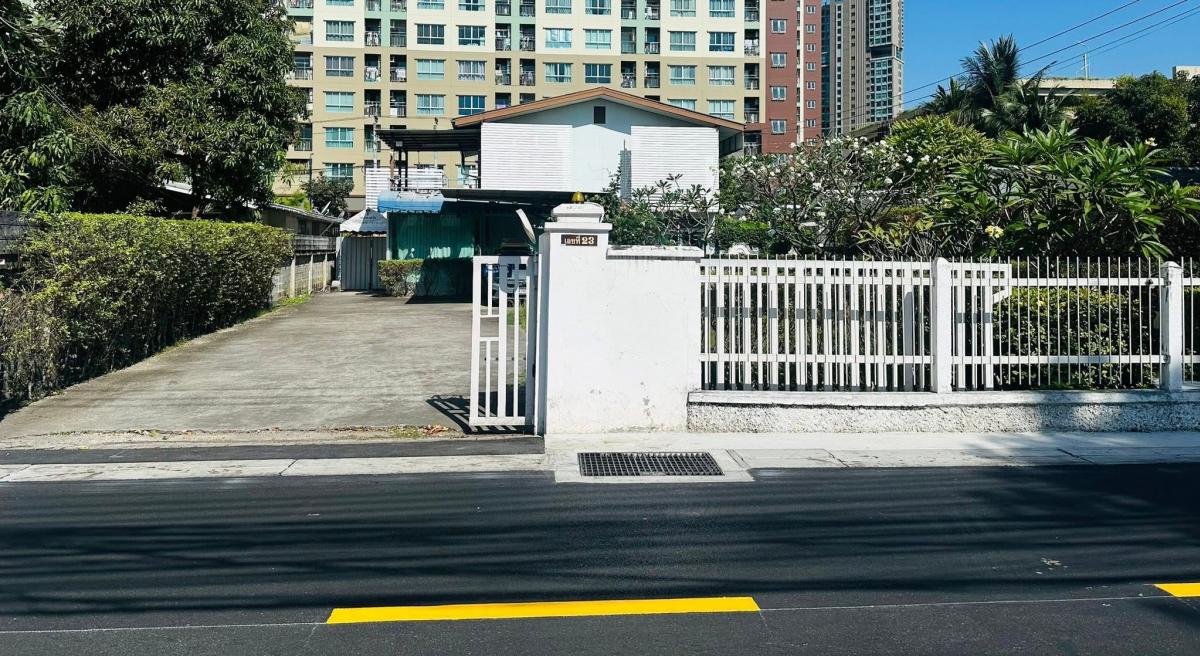 ให้เช่าบ้านเกษตร นวมินทร์ ลาดปลาเค้า : 28/02/2026, บ้านพร้อมโกดัง 200 ตร.วา ใกล้ BTS รัชโยธิน 
เช่าเพียง 98,000฿/เดือน ลงตัวทำธุรกิจหรือพักอาศัย!